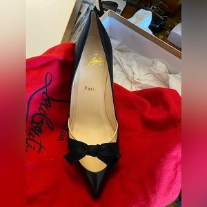 Christian Louboutin black leather pump